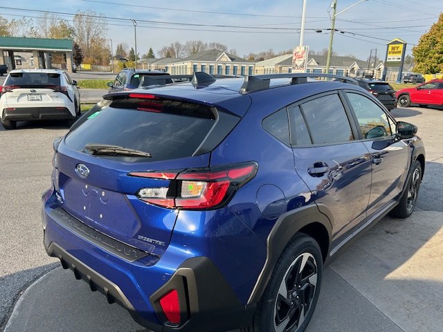 2024 Subaru Crosstrek in Pickering, Ontario - 6 - w1024h768px