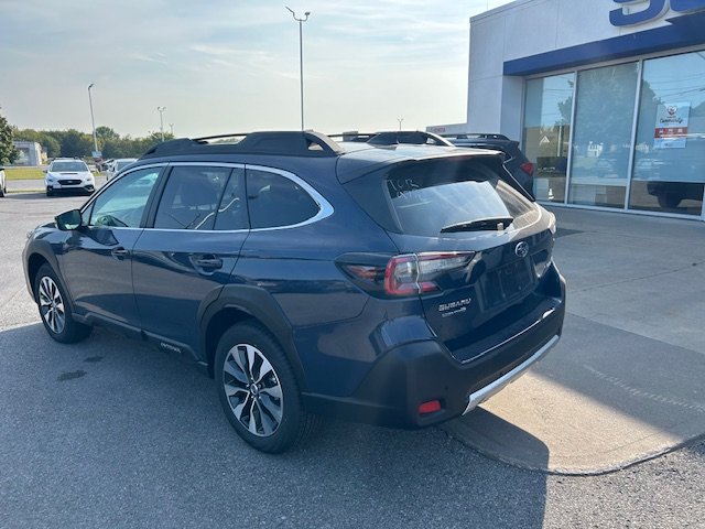 2025 Subaru Outback in Pickering, Ontario - 4 - w1024h768px