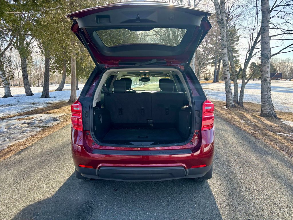 2017 Chevrolet Equinox LT in Bathurst, New Brunswick - 19 - w1024h768px