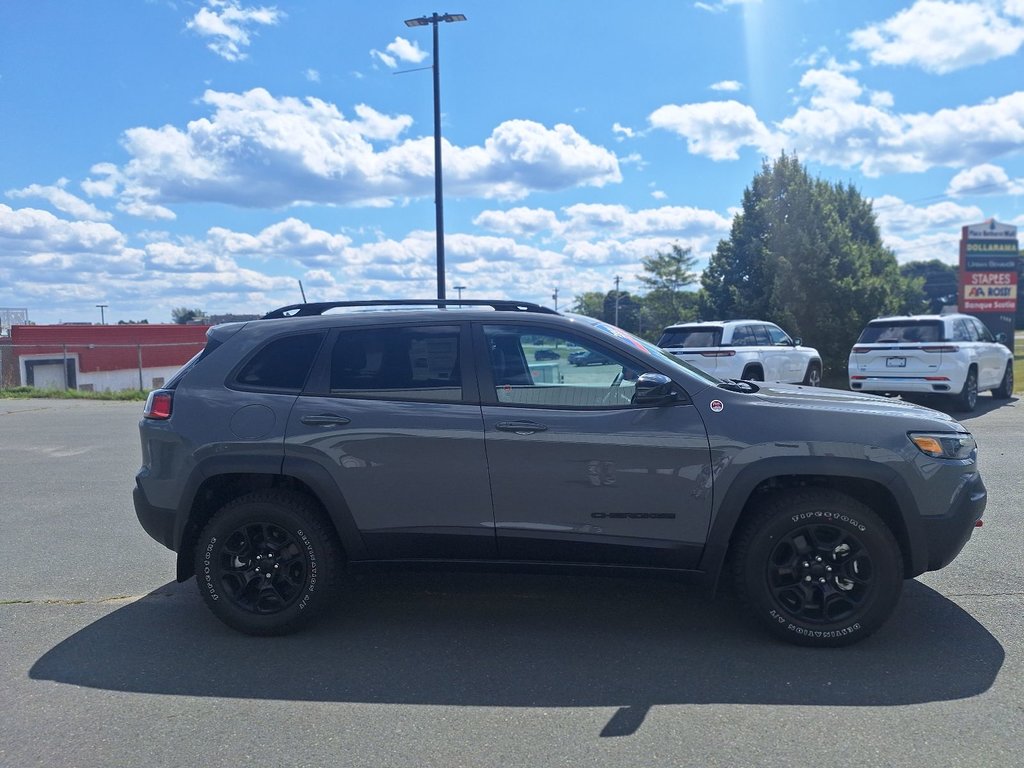 2023  Cherokee TRAILHAWK in Bathurst, New Brunswick - 4 - w1024h768px