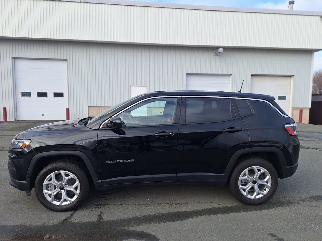 Jeep Compass SPORT 2025 à Bathurst, Nouveau-Brunswick - 3 - w1024h768px