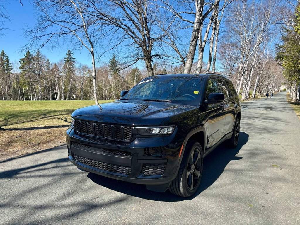 2025 Jeep Grand Cherokee L ALTITUDE in Bathurst, New Brunswick - 1 - w1024h768px
