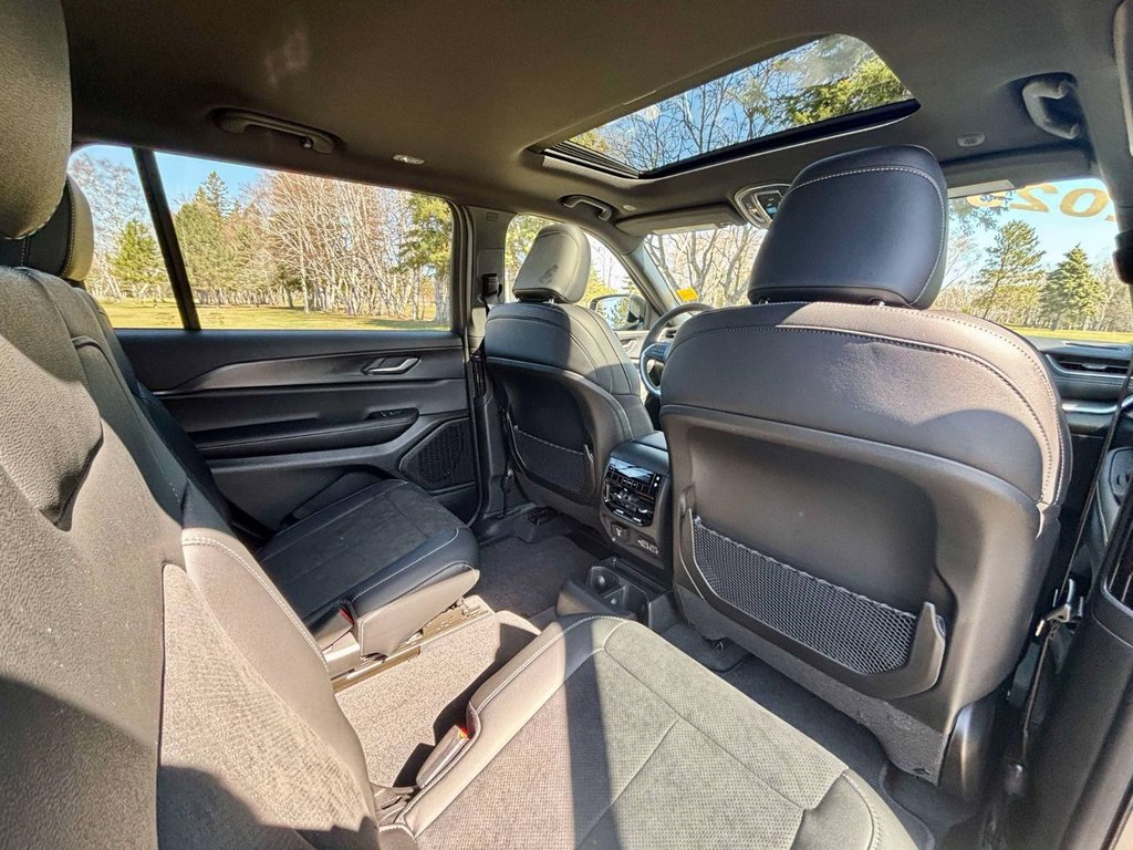 2025 Jeep Grand Cherokee L ALTITUDE in Bathurst, New Brunswick - 30 - w1024h768px