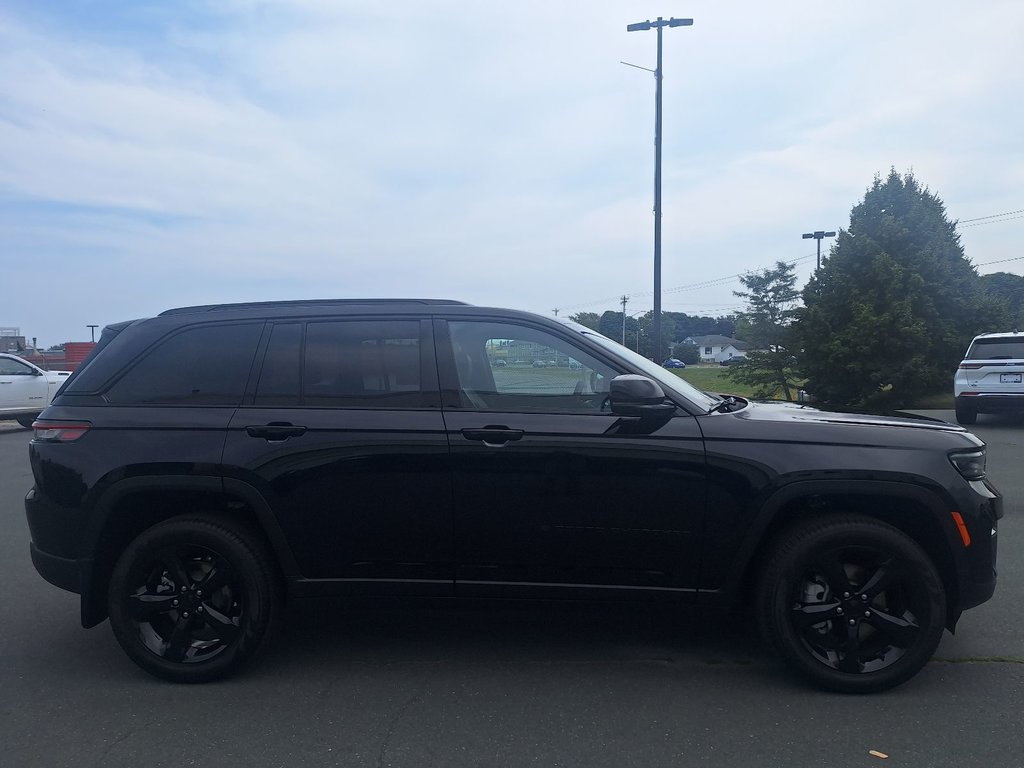 Grand Cherokee LIMITED 2024 à Bathurst, Nouveau-Brunswick - 6 - w1024h768px