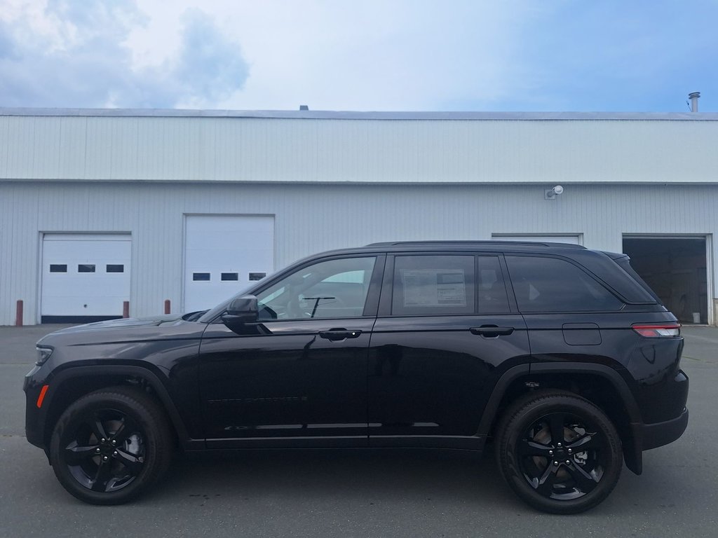 Grand Cherokee LIMITED 2024 à Bathurst, Nouveau-Brunswick - 3 - w1024h768px