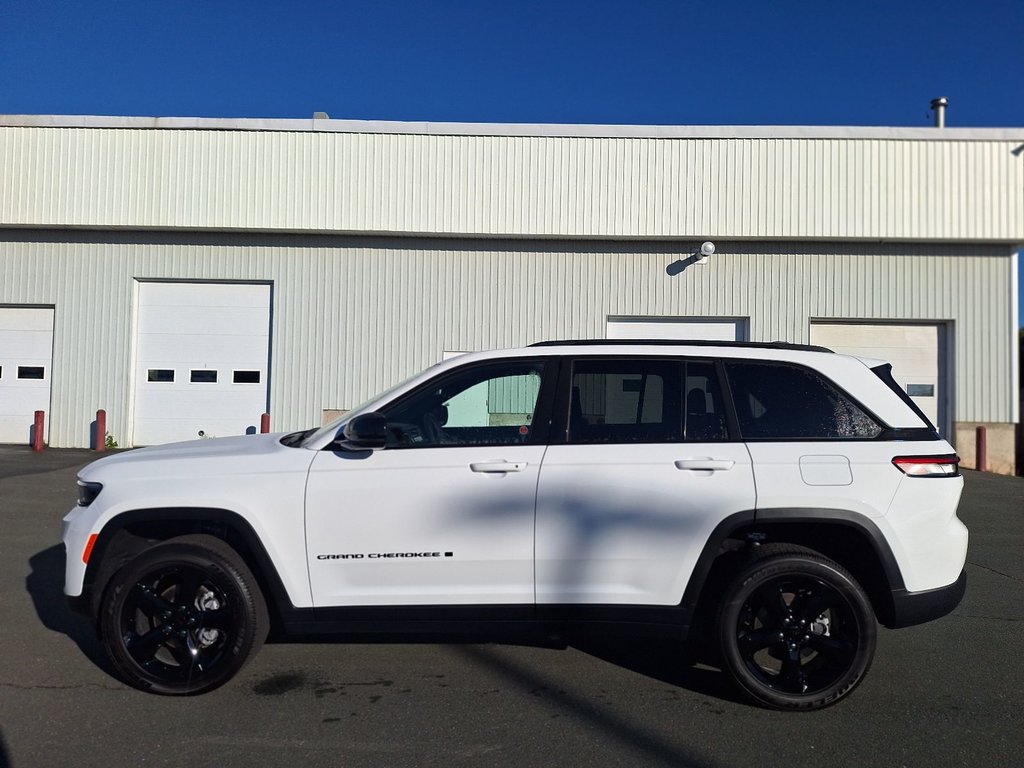 Grand Cherokee ALTITUDE 2024 à Bathurst, Nouveau-Brunswick - 3 - w1024h768px