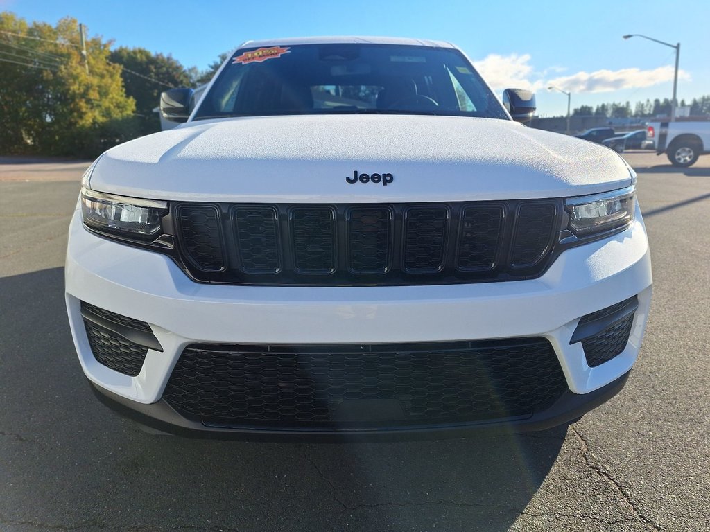 Grand Cherokee ALTITUDE 2024 à Bathurst, Nouveau-Brunswick - 2 - w1024h768px