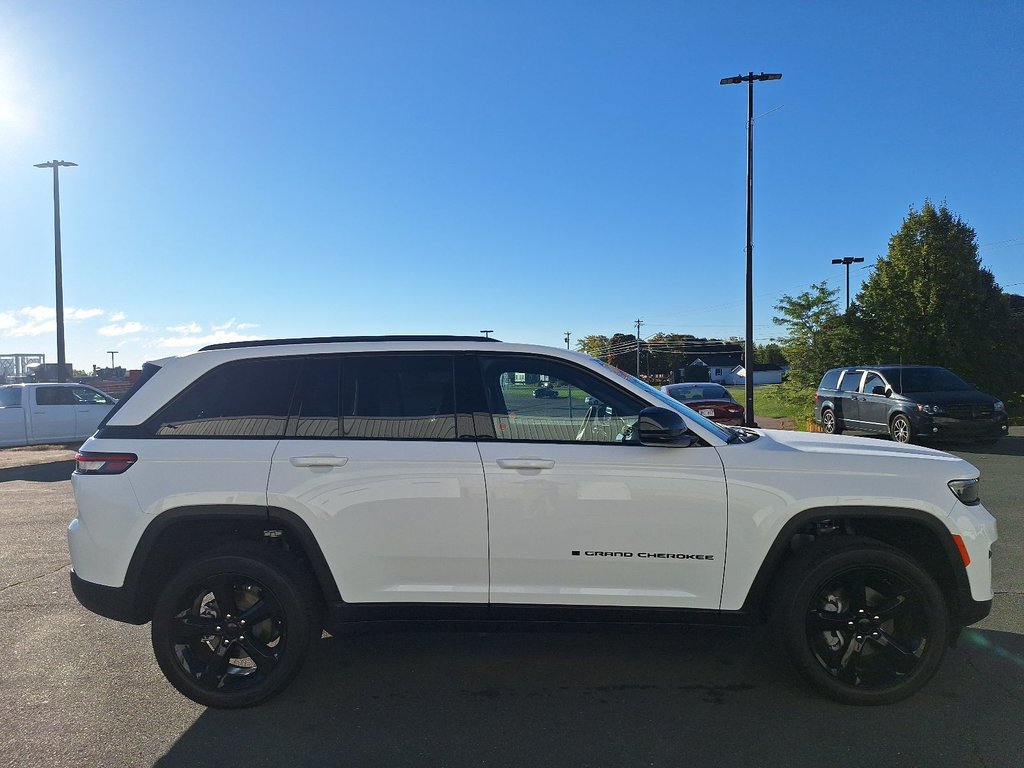 Grand Cherokee ALTITUDE 2024 à Bathurst, Nouveau-Brunswick - 5 - w1024h768px