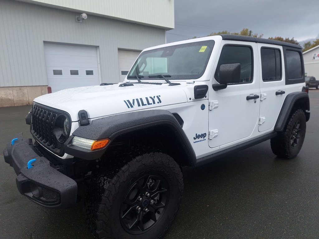 Wrangler 4xe WILLYS 2024 à Bathurst, Nouveau-Brunswick - 1 - w1024h768px