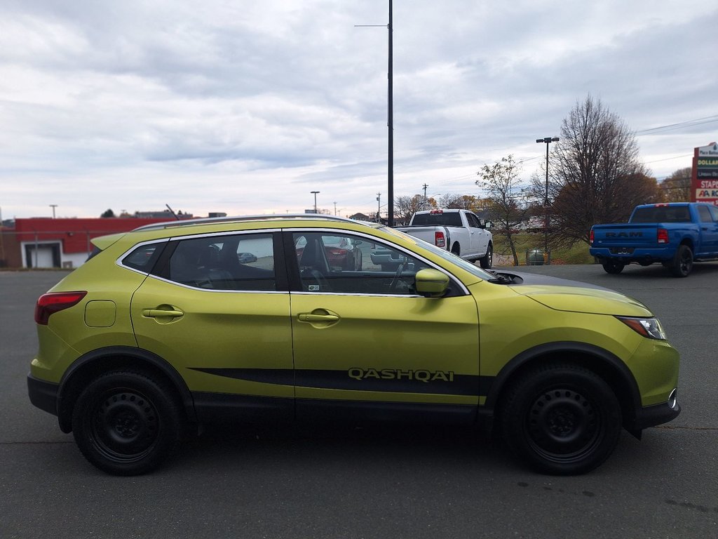 2017  Qashqai SL in Bathurst, New Brunswick - 4 - w1024h768px