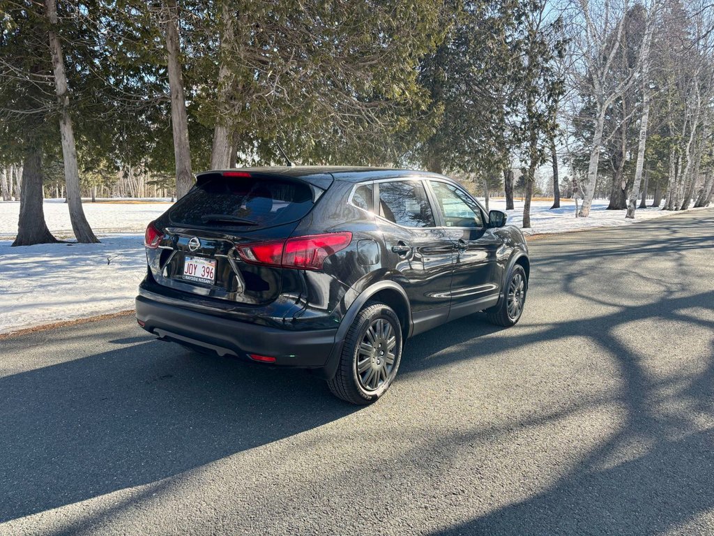 Nissan Qashqai S 2017 à Bathurst, Nouveau-Brunswick - 5 - w1024h768px