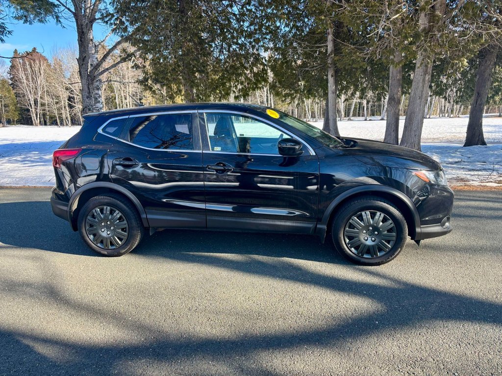 Nissan Qashqai S 2017 à Bathurst, Nouveau-Brunswick - 4 - w1024h768px