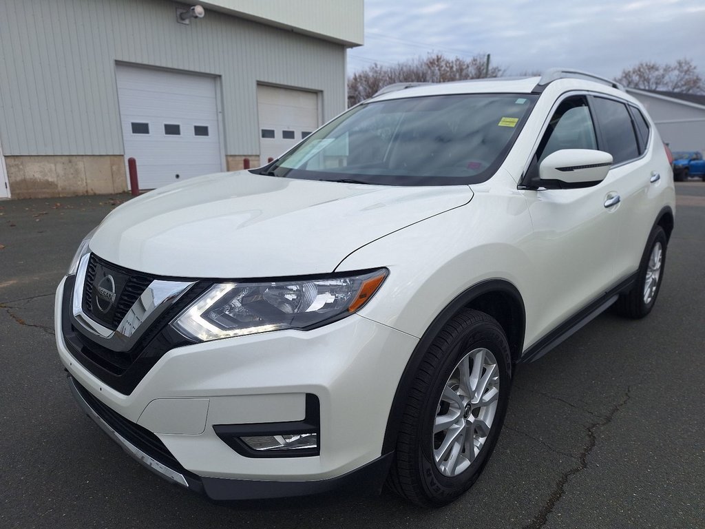 2017  Rogue SV in Bathurst, New Brunswick - 1 - w1024h768px