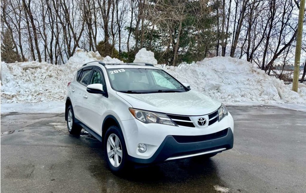 2013 Toyota RAV4 XLE in Bathurst, New Brunswick - 3 - w1024h768px