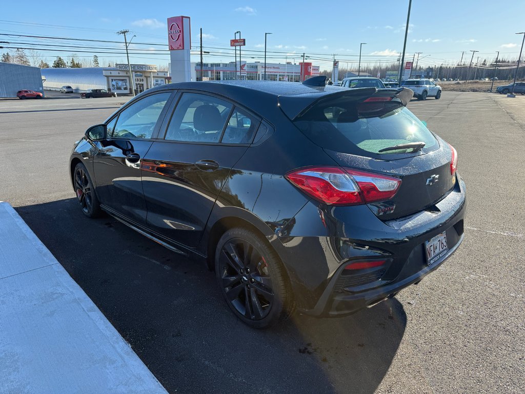 2018  Cruze Hatchback LT - 6AT in Bathurst, New Brunswick - 5 - w1024h768px