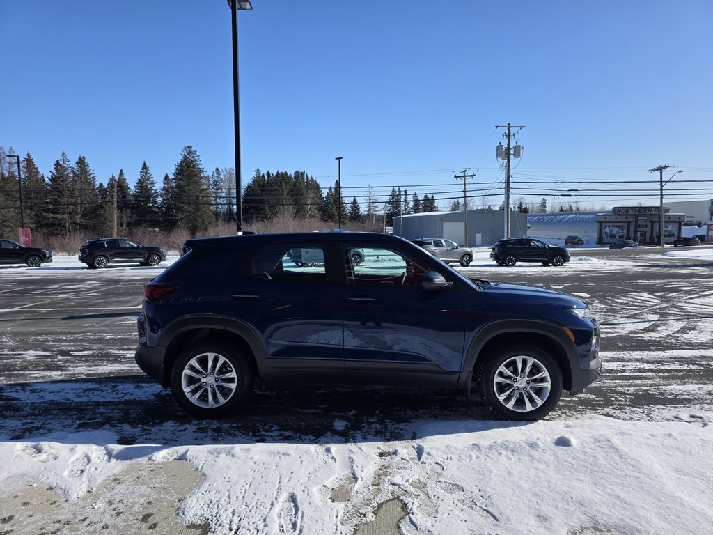 Chevrolet Trailblazer AWD LS 2022 à Bathurst, Nouveau-Brunswick - 5 - w1024h768px