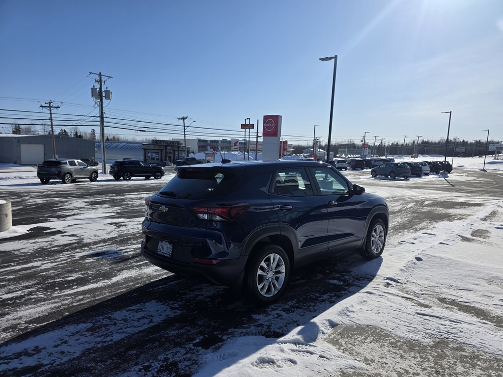 Chevrolet Trailblazer AWD LS 2022 à Bathurst, Nouveau-Brunswick - 6 - w1024h768px
