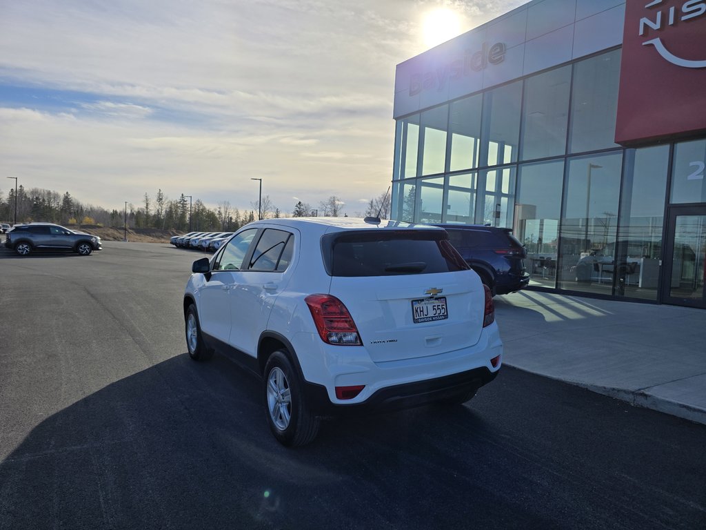 2021 Chevrolet Trax AWD LS in Bathurst, New Brunswick - 8 - w1024h768px