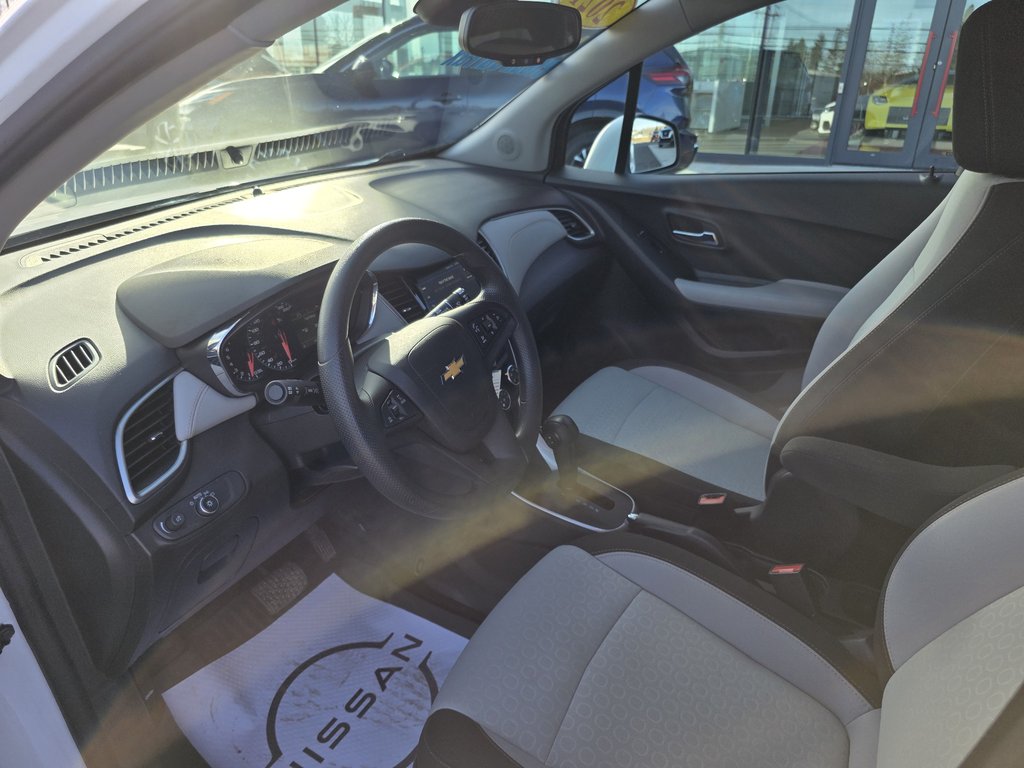 2021 Chevrolet Trax AWD LS in Bathurst, New Brunswick - 13 - w1024h768px