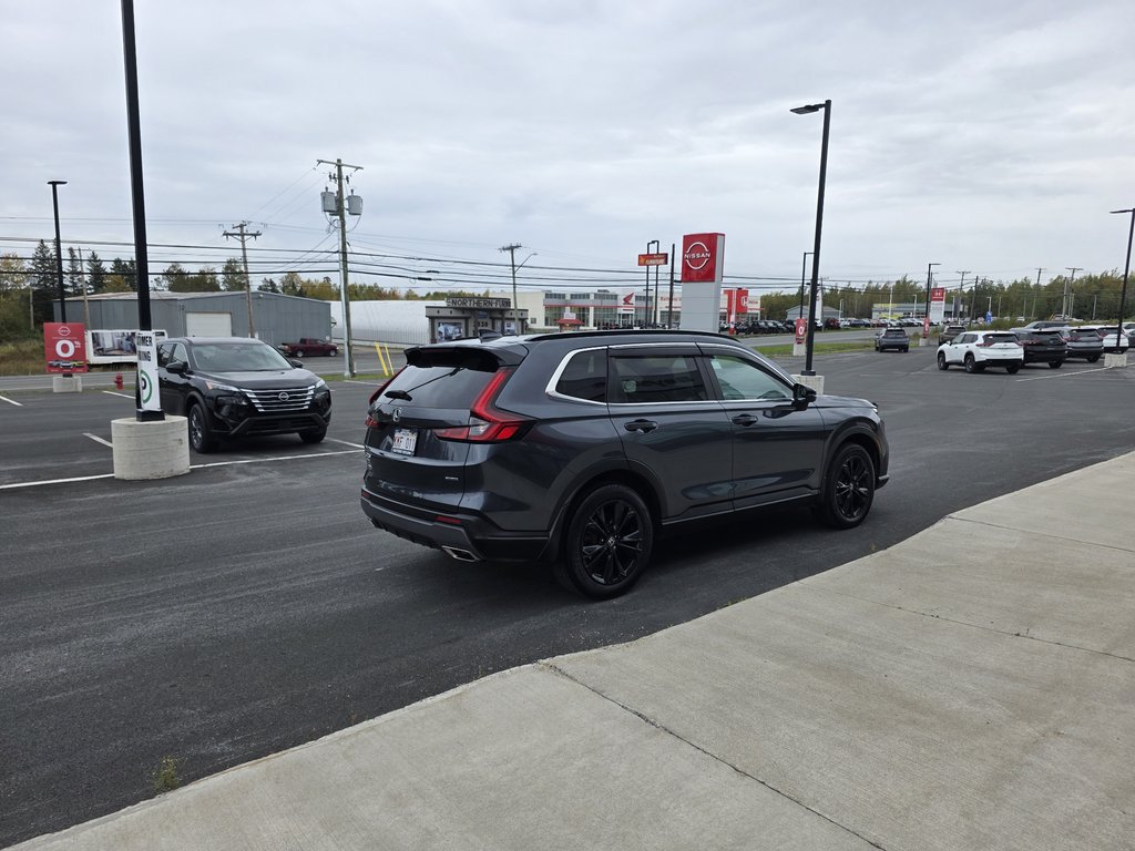 2023 Honda CR-V Touring Hybrid 4WD in Bathurst, New Brunswick - 6 - w1024h768px