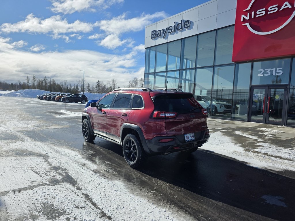 2017 Jeep Cherokee 4x4 Trailhawk in Bathurst, New Brunswick - 8 - w1024h768px