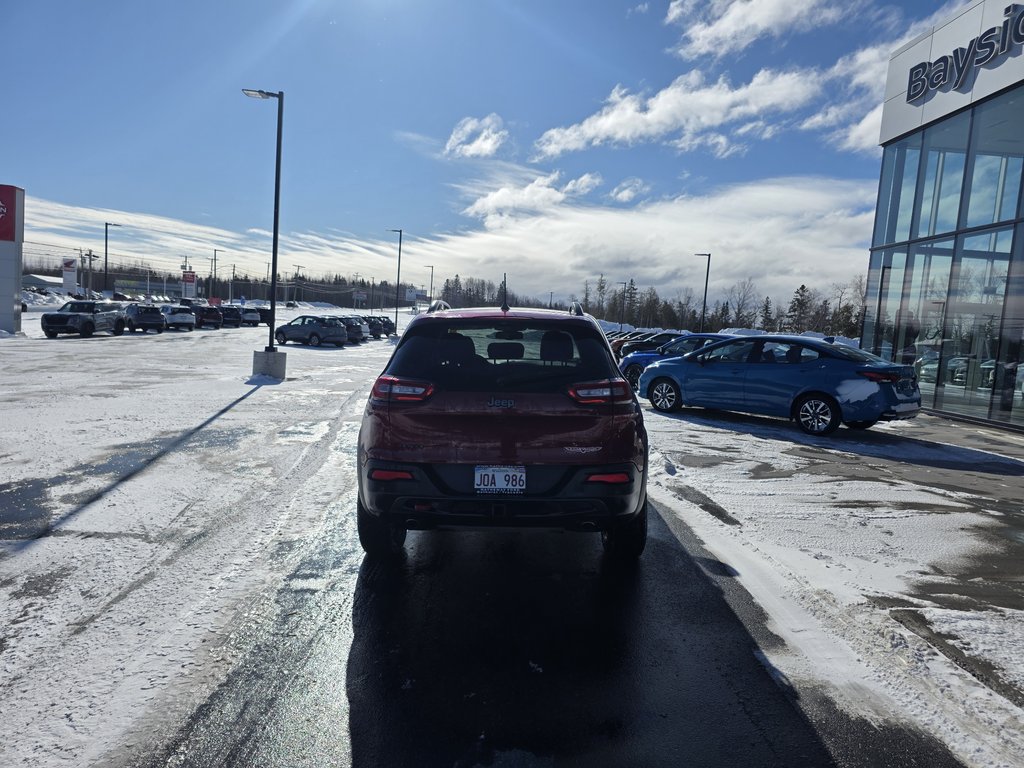 2017 Jeep Cherokee 4x4 Trailhawk in Bathurst, New Brunswick - 7 - w1024h768px