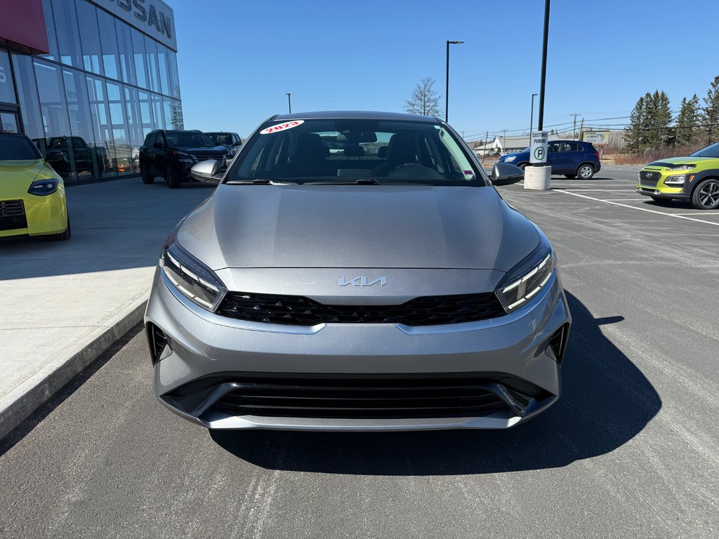 2023 Kia Forte Sedan EX+ IVT in Bathurst, New Brunswick - 2 - w1024h768px