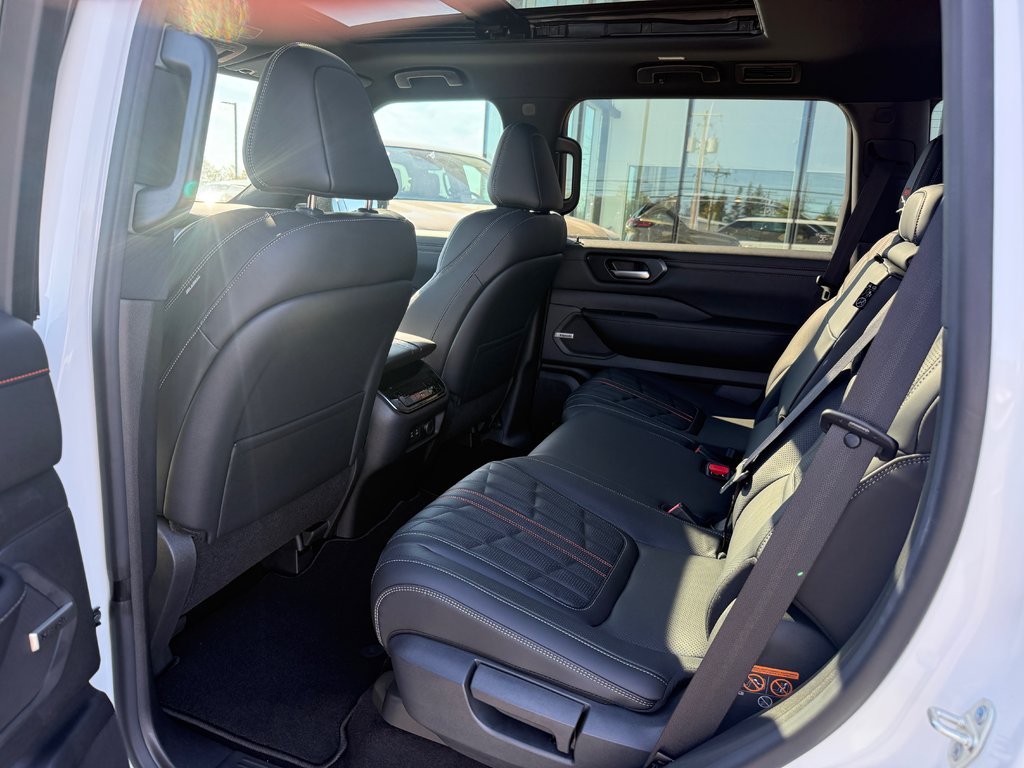 2026 Nissan Armada 4x4 PRO-4X in Bathurst, New Brunswick - 7 - w1024h768px