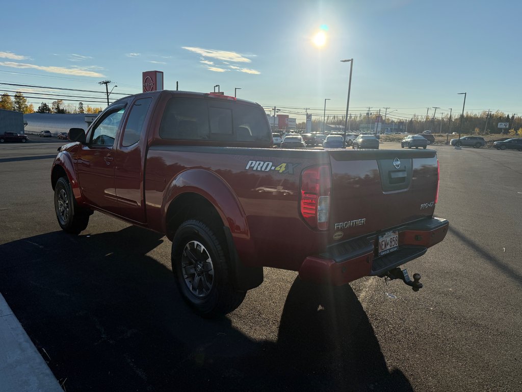 2017  Frontier King Cab PRO-4X 4X4 at in Bathurst, New Brunswick - 5 - w1024h768px