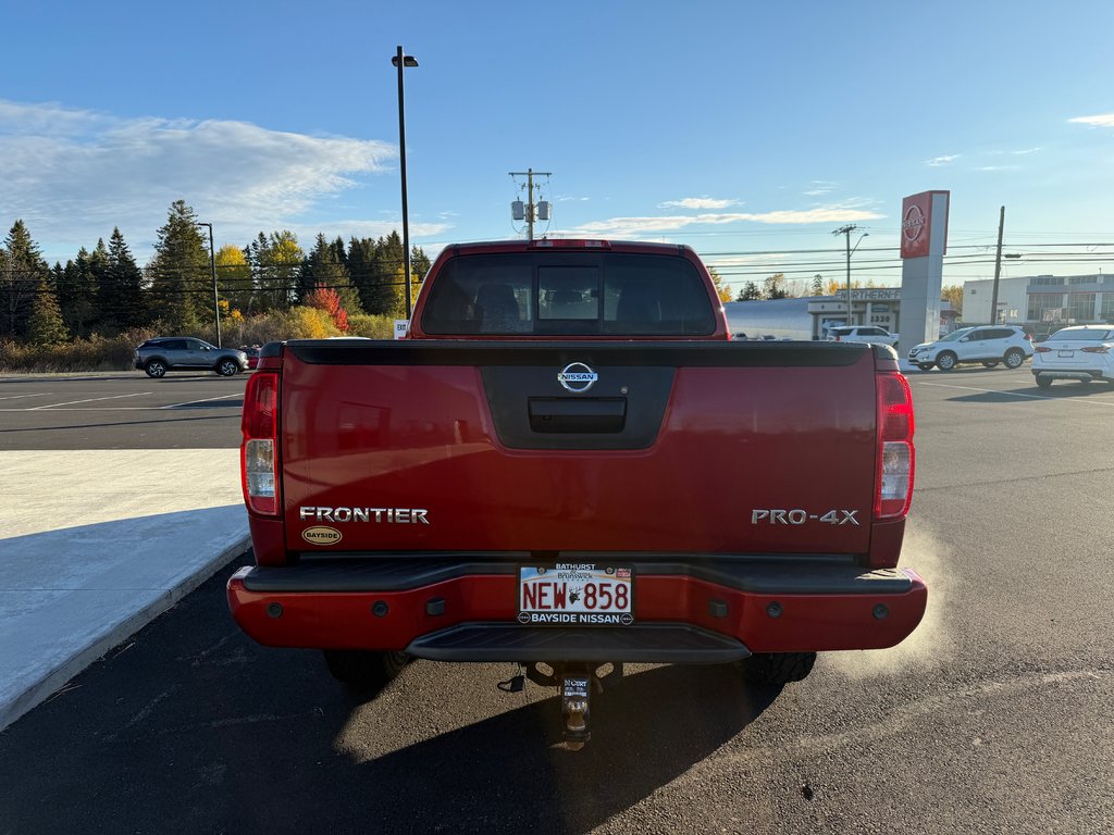 2017  Frontier King Cab PRO-4X 4X4 at in Bathurst, New Brunswick - 4 - w1024h768px