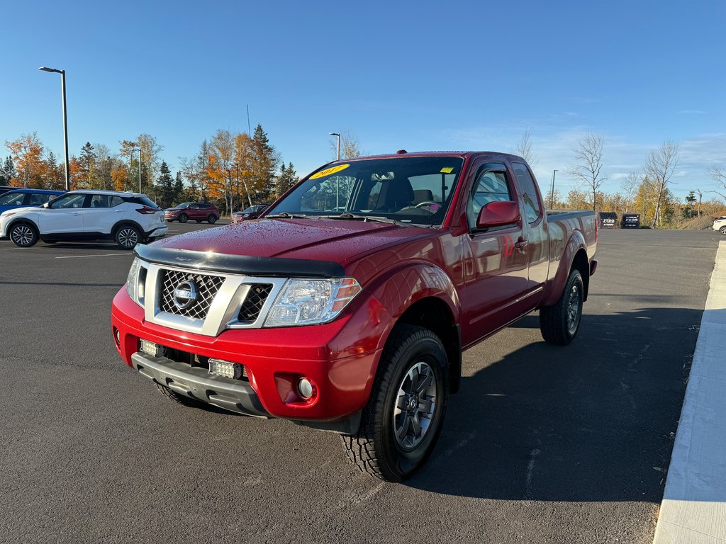 2017  Frontier King Cab PRO-4X 4X4 at in Bathurst, New Brunswick - 7 - w1024h768px