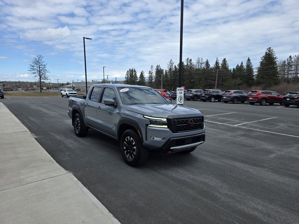 2023 Nissan Frontier Crew Cab PRO-4X 4x4 at in Bathurst, New Brunswick - 4 - w1024h768px