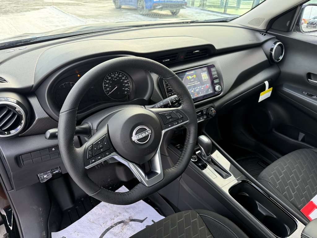 2025 Nissan Kicks Play SV FWD in Bathurst, New Brunswick - 14 - w1024h768px