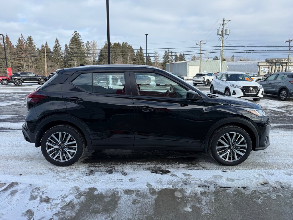 2025 Nissan Kicks Play S FWD in Bathurst, New Brunswick - 4 - w1024h768px