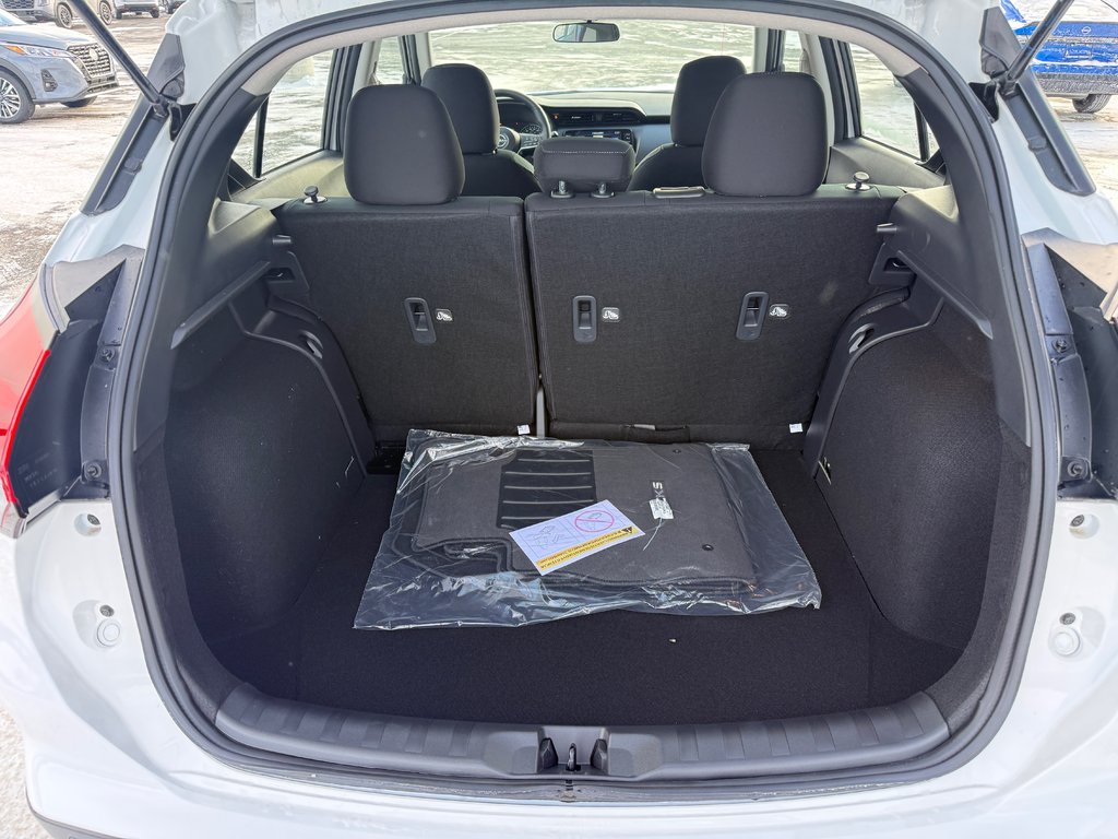 2025 Nissan Kicks Play SV FWD in Bathurst, New Brunswick - 11 - w1024h768px