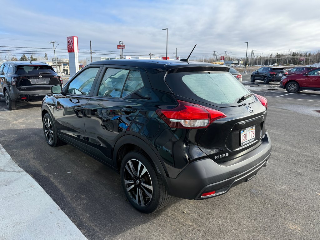 2018 Nissan Kicks SV CVT in Bathurst, New Brunswick - 10 - w1024h768px