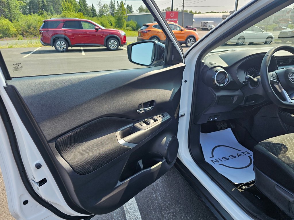 2023 Nissan Kicks SV CVT in Bathurst, New Brunswick - 17 - w1024h768px