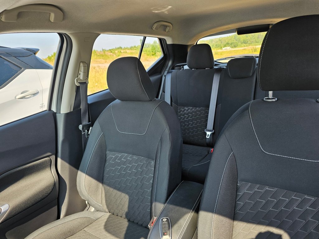 2023 Nissan Kicks SV CVT in Bathurst, New Brunswick - 8 - w1024h768px