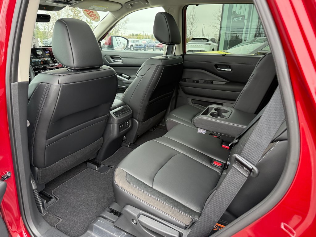 2024 Nissan Pathfinder SL 4WD in Bathurst, New Brunswick - 11 - w1024h768px