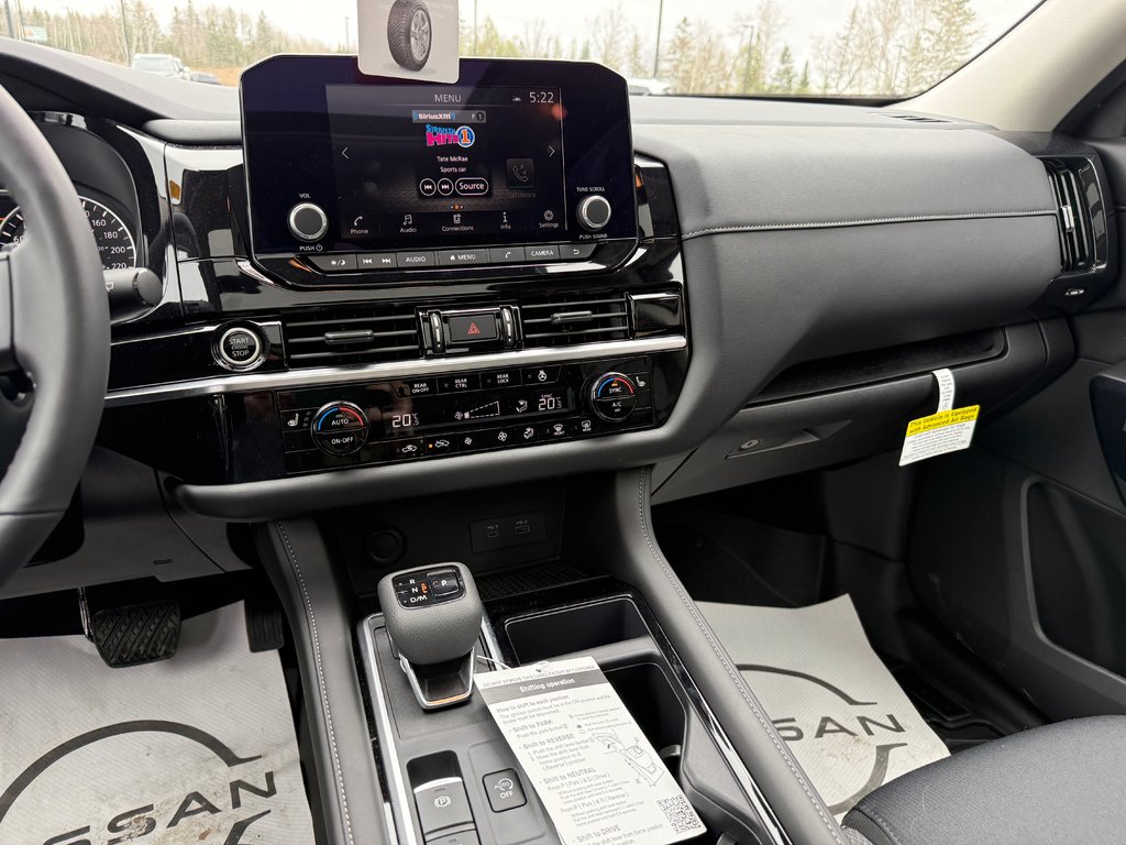 2024 Nissan Pathfinder SV 4WD in Bathurst, New Brunswick - 11 - w1024h768px