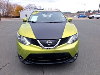 2017  Qashqai SL AWD CVT in Bathurst, New Brunswick - 2 - w1024h768px