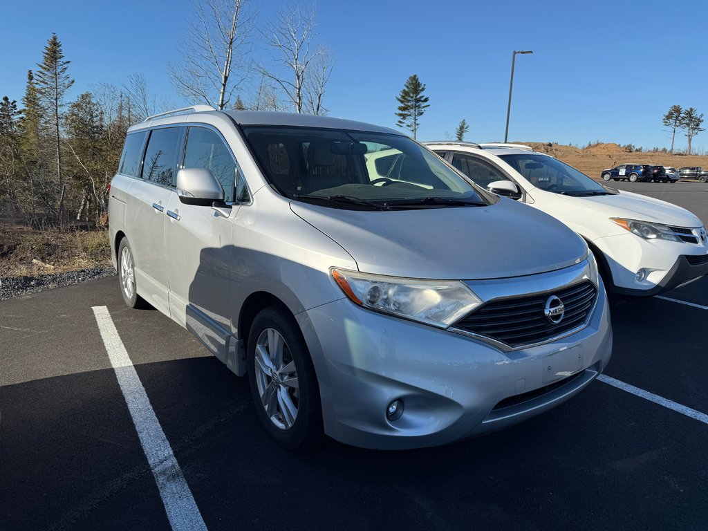 2013  Quest 3.5 LE CVT in Bathurst, New Brunswick - 1 - w1024h768px