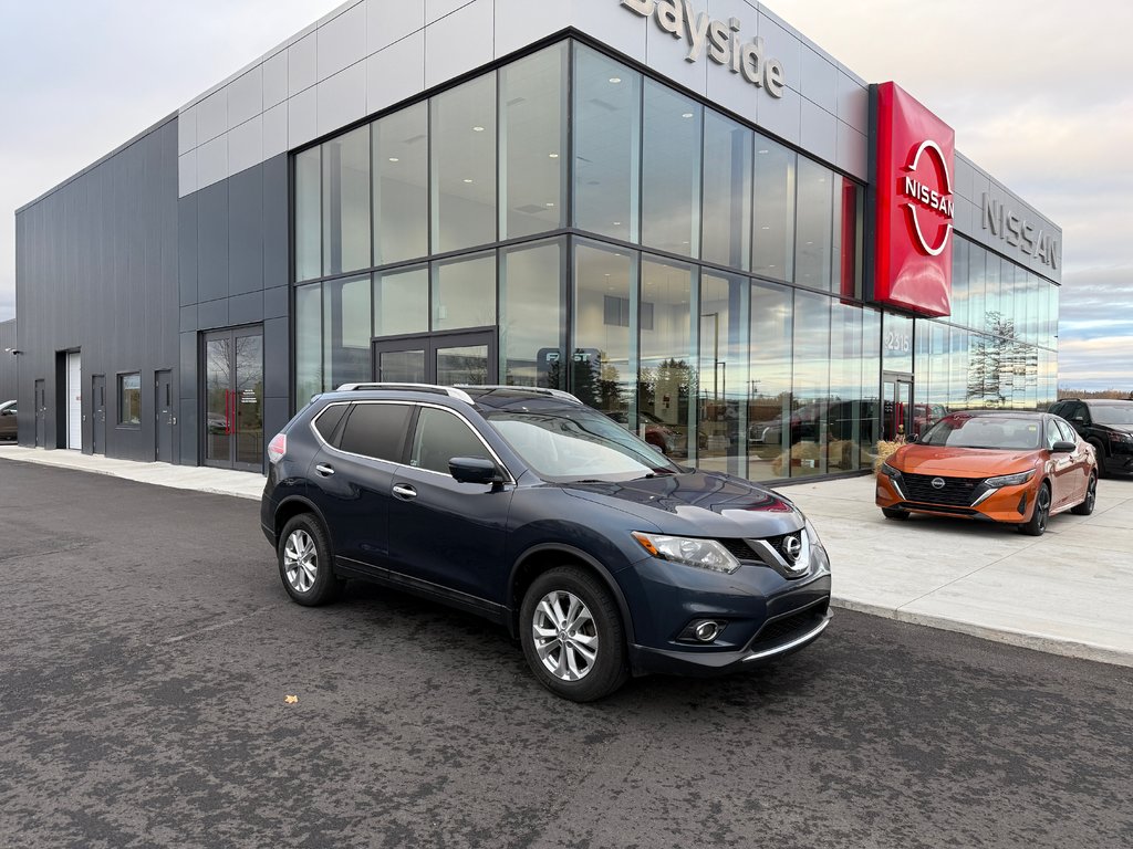 2016  Rogue SV AWD CVT in Bathurst, New Brunswick - 1 - w1024h768px