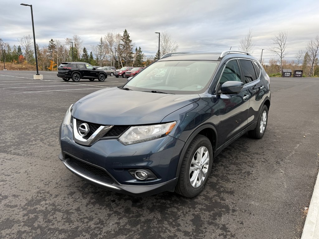 2016  Rogue SV AWD CVT in Bathurst, New Brunswick - 6 - w1024h768px