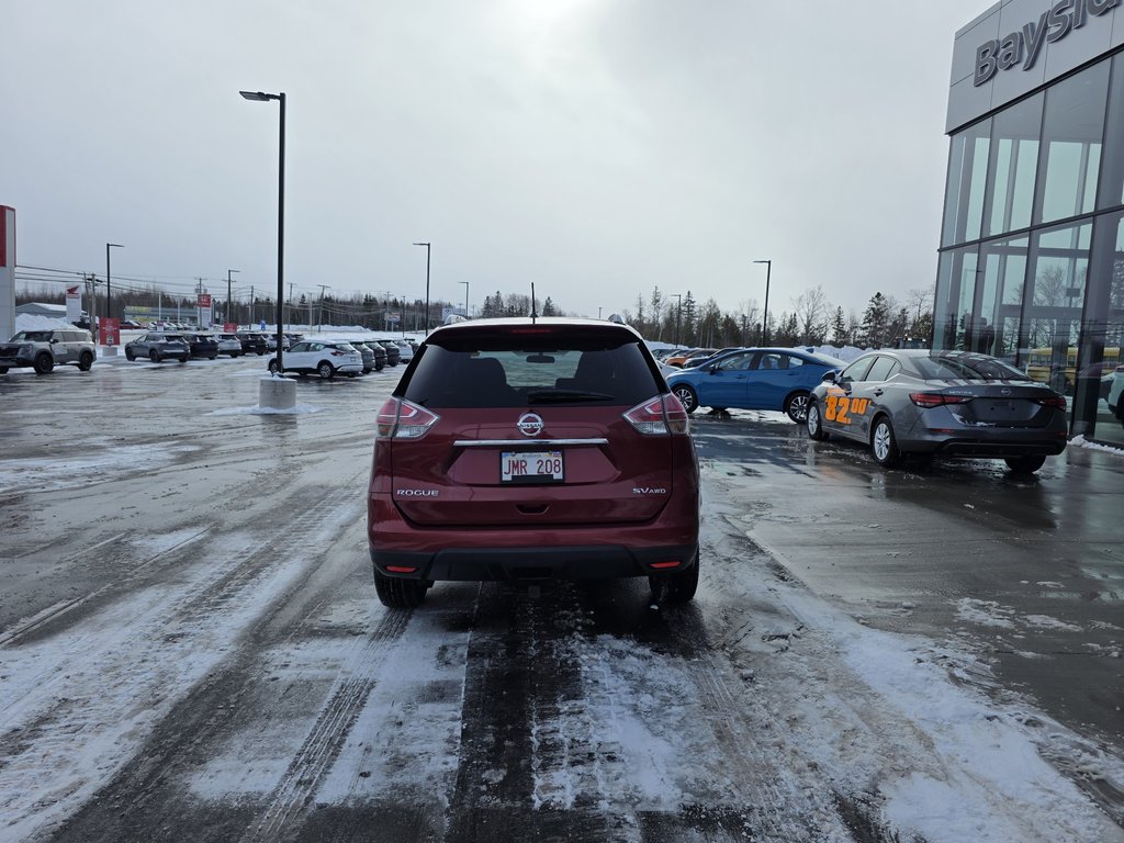Nissan Rogue SV AWD CVT 2016 à Bathurst, Nouveau-Brunswick - 7 - w1024h768px