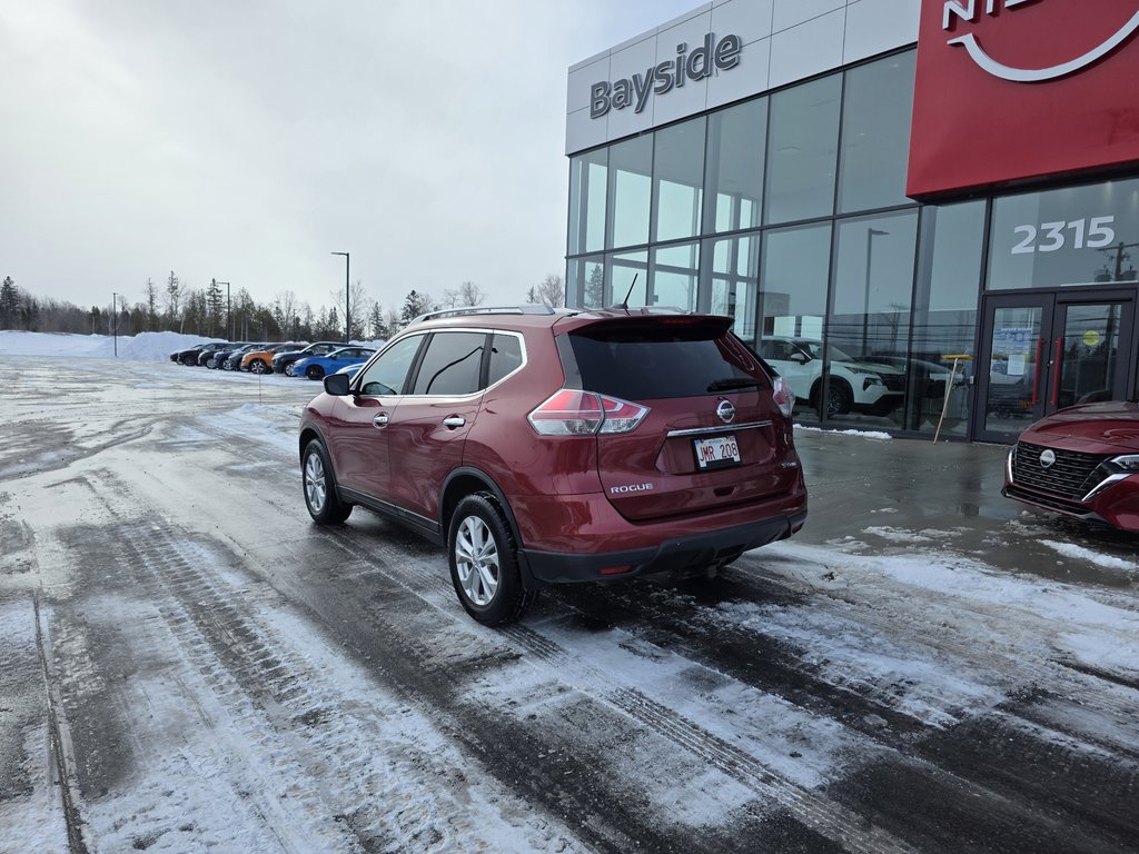 Nissan Rogue SV AWD CVT 2016 à Bathurst, Nouveau-Brunswick - 8 - w1024h768px