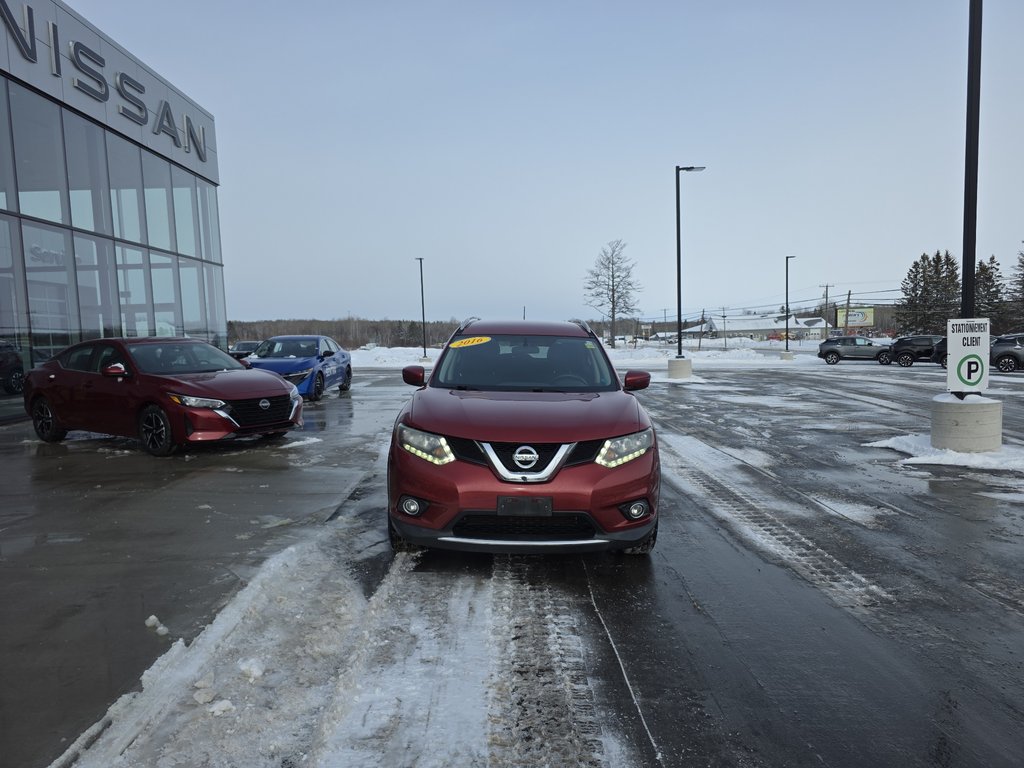 Nissan Rogue SV AWD CVT 2016 à Bathurst, Nouveau-Brunswick - 3 - w1024h768px