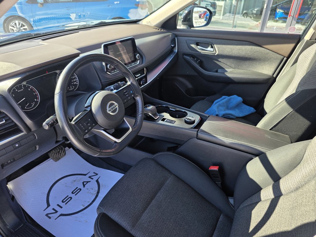 2021 Nissan Rogue SV MOONROOF AWD in Bathurst, New Brunswick - 12 - w1024h768px