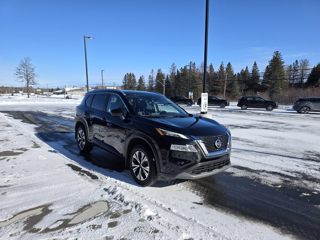 2021 Nissan Rogue SV MOONROOF AWD in Bathurst, New Brunswick - 4 - w1024h768px