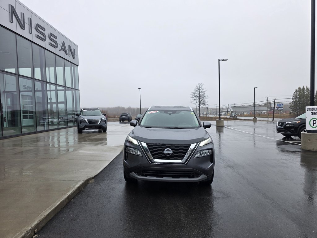 Nissan Rogue SV AWD CVT 2023 à Bathurst, Nouveau-Brunswick - 3 - w1024h768px